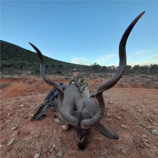 8 Day Eastern Cape, South African Safari for 2 Hunters Legacy Safaris/Worldwide Adventures