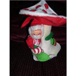 9" Annalee Santa & Mushroom W/ Satin Tag #2125745