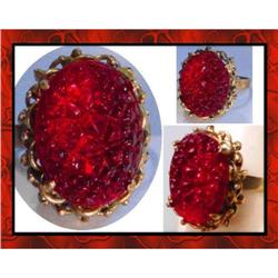 Firey RED czech MOLDED GLASS Vintage RING #2126524