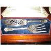 Image 1 : PAIR OF SILVER PLATED FISH SERVERS IN BOX #2137302