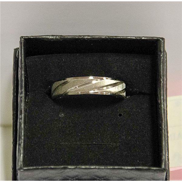 STAINLESS STEEL MENS RING SIZE 11