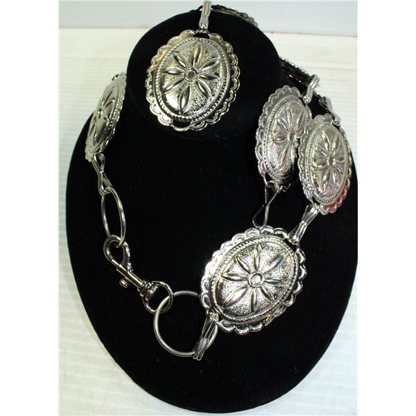 COSTUME JEWELRY NECKLACE SILVER TONED