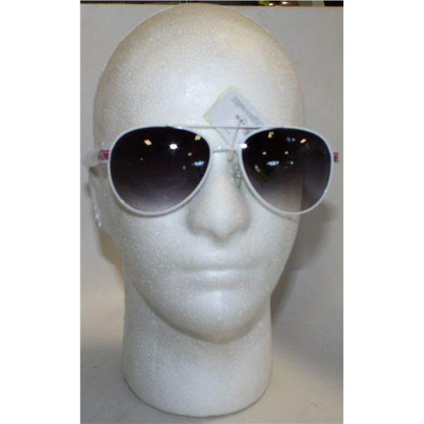 PAIR OF PANAMA JACK SUNGLASSES