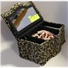 Image 1 : LEOPARD JEWELRY BOX FILLED