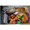 Image 1 : BIN OF HALLOWEEN & THANKS GIVING DECOR