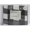 Image 1 : STYLISH 4 PIECE MICROFIBER SHEET SET - QUEEN