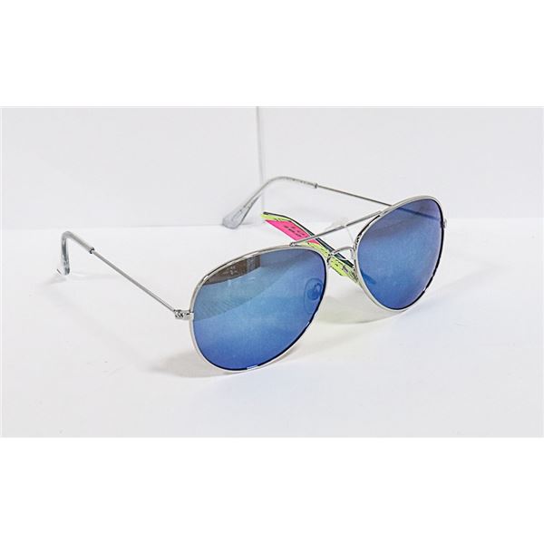 PAIR OF PANAMA JACK SUNGLASSES