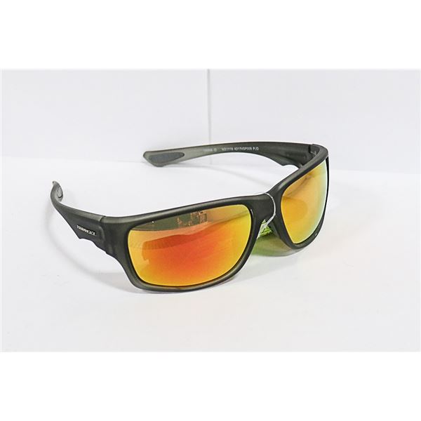 PAIR OF PANAMA JACK SUNGLASSES