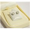 Image 2 : 14K WHITE GOLD SINGLE STONE DIAMOND EAR STUDS