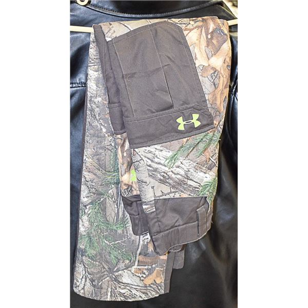 UNDER ARMOUR INSULATED CAMO PANTS SIZE JUNIOR MED