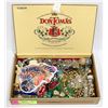 Image 1 : VINTAGE CIGAR BOX FILLED W/ MIXED JEWLLERY, PINS,