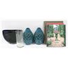 Image 1 : BOX OF DECOR ITEMS INCLUDING 2 BLUE VASES AND