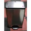 Image 1 : STAINLESS STEEL KITCHEN GARBAGE CAN