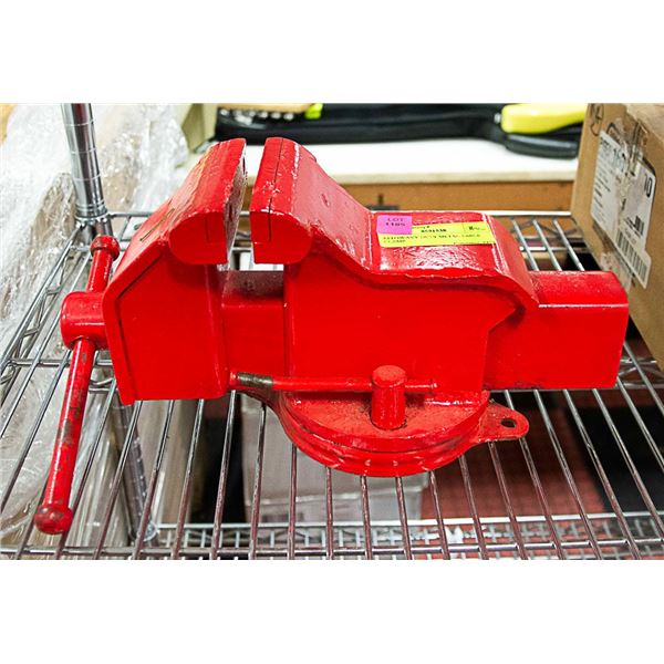 RED HEAVY DUTY METAL TABLE CLAMP