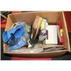 Image 1 : BOX OF UNCLAIMED MERCHANDISE