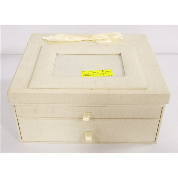 ESTATE 2-DRAWER TOP-LIFT JEWELLERY BOX FULL OF