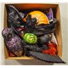 Image 1 : BOX OF ASSORTED HALLOWEEN DECORATIONS