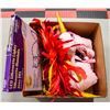 Image 1 : BOX WITH HALLOWEEN ITEMS INCLUDING UNICORN KIDS