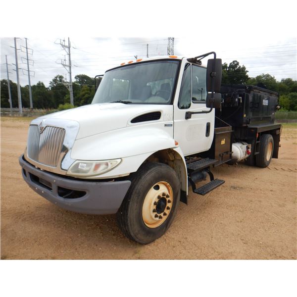 2008 INTERNATIONAL 4300 DURASTAR Asphalt Distributor Truck