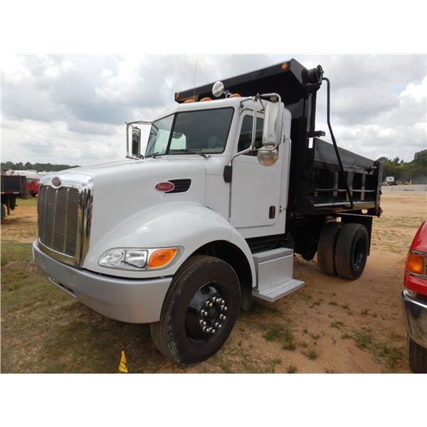 2009 PETERBILT 335 Dump Truck