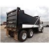 Image 3 : 2022 KENWORTH T880 Dump Truck