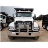 Image 5 : 2021 MACK GR64F Dump Truck