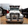 Image 5 : 2021 MACK GR64F Dump Truck