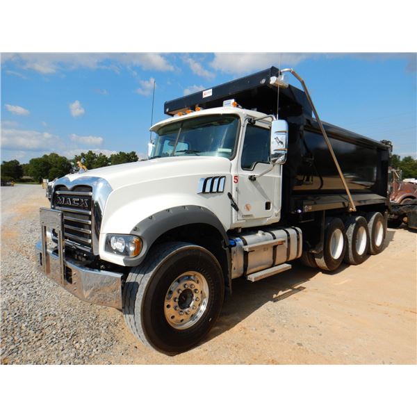 2021 MACK GR64F Dump Truck