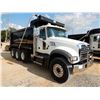 Image 4 : 2021 MACK GR64F Dump Truck
