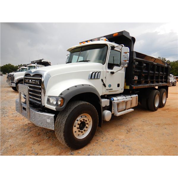 2018 MACK GU713 Dump Truck