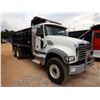 Image 4 : 2018 MACK GU713 Dump Truck