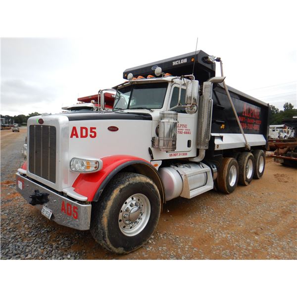 2017 PETERBILT 367 Dump Truck