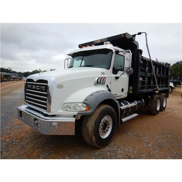 2016 MACK GU813 Dump Truck