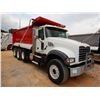 Image 4 : 2012 MACK GU713 Dump Truck