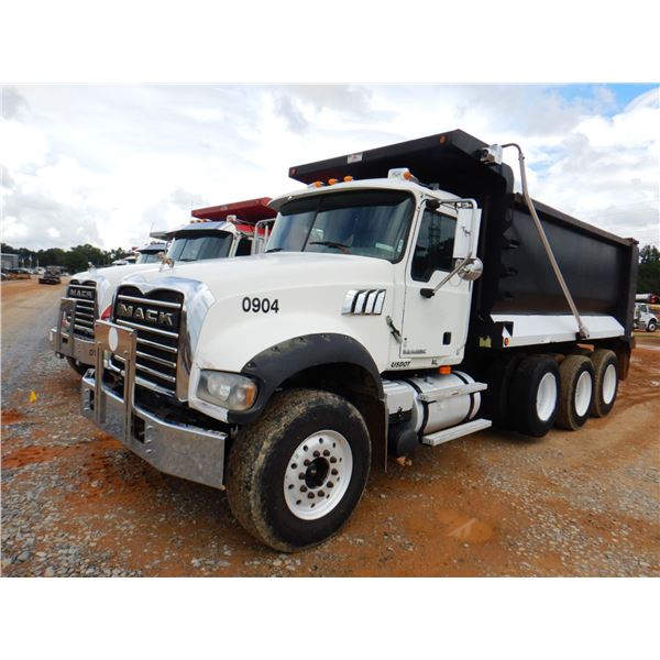 2009 MACK GU713 Dump Truck