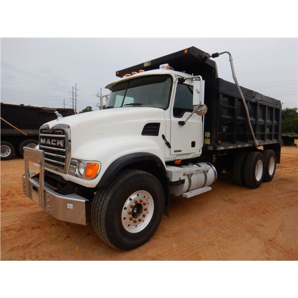 2007 MACK CV713 Dump Truck