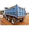 Image 2 : 2006 VOLVO  Dump Truck