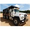 Image 4 : 2003 MACK RD688S Dump Truck