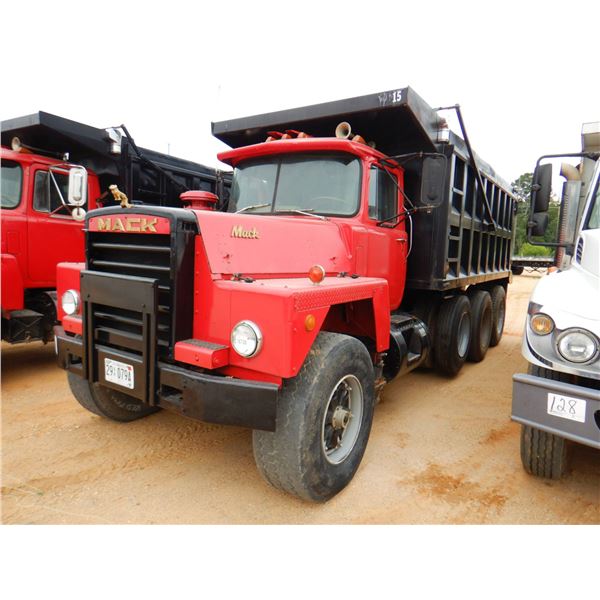 1984 MACK RD685SX Dump Truck