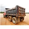 Image 2 : 2002 INTERNATIONAL 2574 Dump Truck