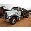 Image 1 : 2021 MACK GR64F Roll Off Truck