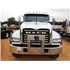 Image 5 : 2021 MACK GR64F Roll Off Truck