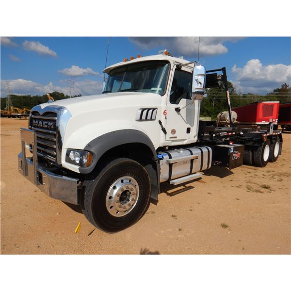 2021 MACK GR64F Roll Off Truck