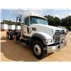 Image 4 : 2021 MACK GR64F Roll Off Truck