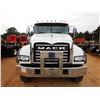 Image 5 : 2021 MACK GR64F Roll Off Truck
