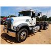 Image 1 : 2020 MACK GR64F Roll Off Truck