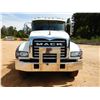 Image 5 : 2020 MACK GR64F Roll Off Truck