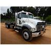 Image 4 : 2019 MACK GR64F Roll Off Truck