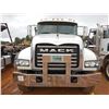 Image 5 : 2018 MACK GU713 Roll Off Truck