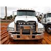 Image 5 : 2018 MACK GU713 Roll Off Truck